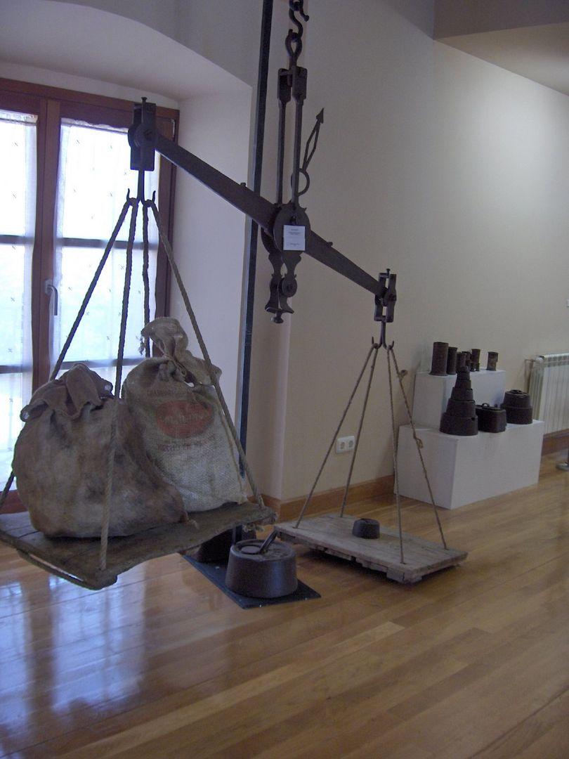 Museo Etnográfico Municipal "Pilar Ramos de Guerra" y Oficina de Turismo
